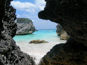 This photo of Horseshoe Bay in Bermuda was taken by Phil Kelsch from Levittown, Pennsylvania.